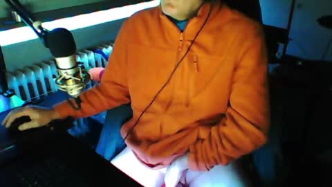 Snapshot of luckyfreak1 chatting on March 20, 6:46 pm call me Stefan online show from March 20, 6:46 pm