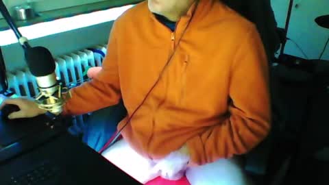 Snapshot of luckyfreak1 chatting on March 21, 7:57 am call me Stefan online show from March 21, 7:57 am