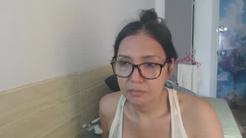 angelisa online show from October 15, 9:20 am