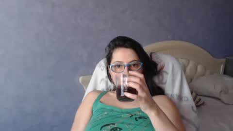 luckylinda23 online show from March 8, 10:11 am