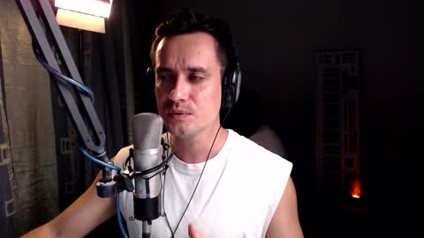 Snapshot of luckyman10000000 chatting on November 13, 2:27 pm luckyman10000000 online show from November 13, 2:27 pm