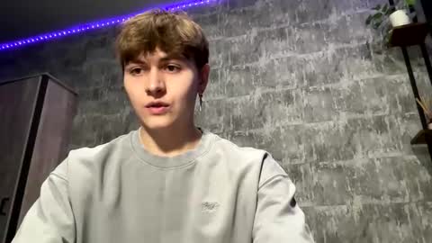 Ricky online show from November 21, 10:19 pm