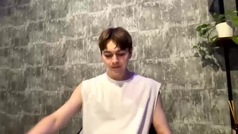 Ricky online show from December 14, 8:02 pm