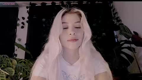 luckysapphire777 online show from October 9, 9:07 am