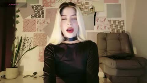 Snapshot of luckysapphire777 chatting on July 5, 12:06 am luckysapphire777 online show from July 5, 12:06 am
