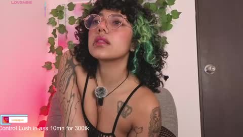 Luanis online show from April 3, 1:25 am