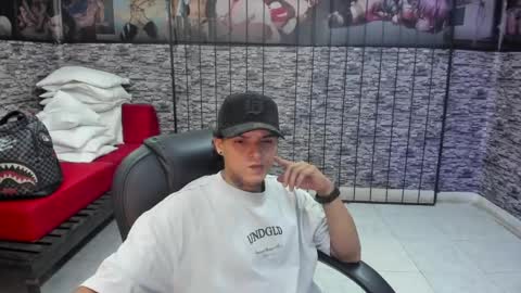 Lucky online show from April 23, 10:01 pm