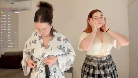 Snapshot of lucretiaburnaugh chatting on November 23, 6:46 am Rinredhead Gloriawith glasses Rayanother glasses online show from November 23, 6:46 am