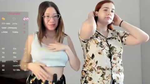 Snapshot of lucretiaburnaugh chatting on November 26, 5:30 am Rinredhead Gloriawith glasses Rayanother glasses online show from November 26, 5:30 am