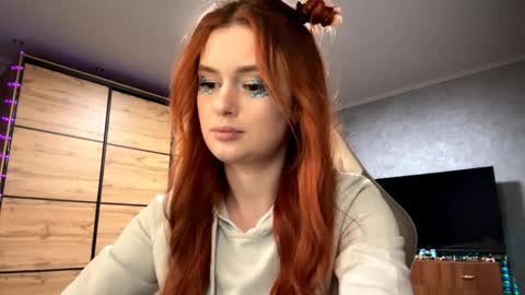 EmmaEmbers online show from March 29, 3:12 pm