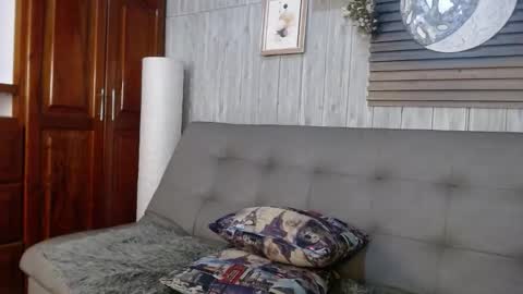 Snapshot of lucy0420 chatting on February 4, 3:45 am Lucy online show from February 4, 3:45 am