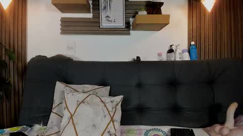 Snapshot of lucy0420 chatting on March 25, 2:39 am Lucy online show from March 25, 2:39 am