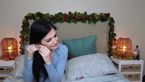 Snapshot of lucy1990xxx chatting on January 25, 9:14 pm Lucy online show from January 25, 9:14 pm