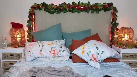 Snapshot of lucy1990xxx chatting on January 26, 9:07 pm Lucy online show from January 26, 9:07 pm