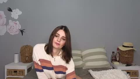 Lucy online show from July 28, 9:03 pm