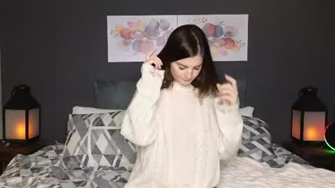 Lucy online show from July 30, 9:36 pm