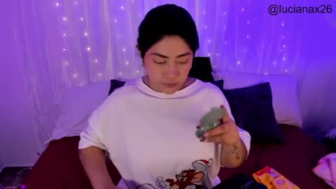 lucy online show from November 25, 3:28 am