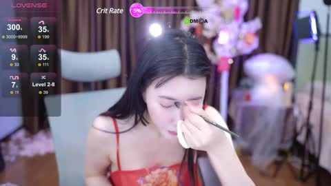Lucy online show from February 6, 1:49 am
