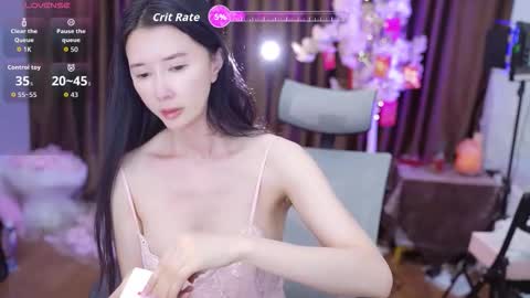 Snapshot of lucy__bb chatting on October 11, 12:32 am Lucy online show from October 11, 12:32 am