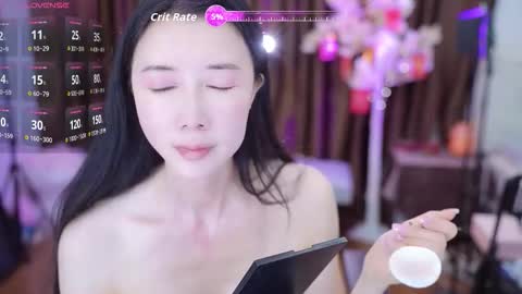 Snapshot of lucy__bb chatting on October 15, 12:22 am Lucy online show from October 15, 12:22 am