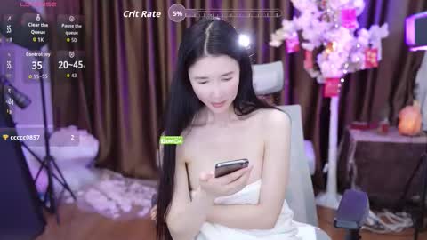 Snapshot of lucy__bb chatting on October 18, 12:39 pm Lucy online show from October 18, 12:39 pm