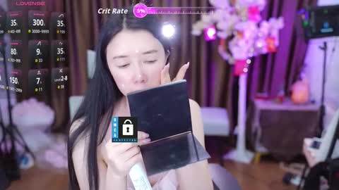 Snapshot of lucy__bb chatting on October 20, 12:55 am Lucy online show from October 20, 12:55 am