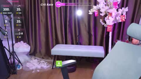 Snapshot of lucy__bb chatting on October 30, 1:18 am Lucy online show from October 30, 1:18 am