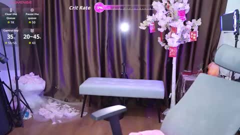 Snapshot of lucy__bb chatting on November 1, 12:45 am Lucy online show from November 1, 12:45 am