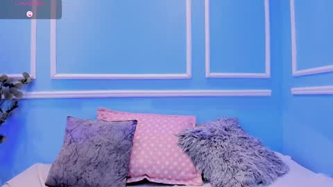 lucy_canel online show from September 25, 11:08 pm