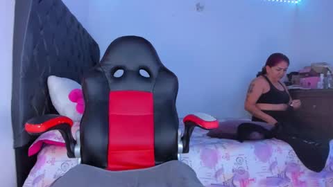 lucy online show from October 28, 7:01 am