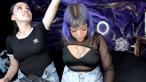 lucy_doll69 online show from March 1, 8:22 pm