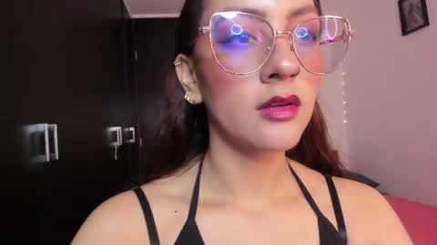 Snapshot of lucy_doll85 chatting on June 9, 9:48 pm Lucy online show from June 9, 9:48 pm