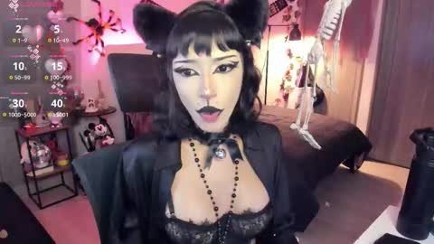 lucyfer online show from October 7, 5:04 am