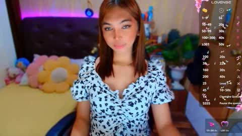 Snapshot of lucy_gray29 chatting on October 29, 10:50 am Lucy online show from October 29, 10:50 am