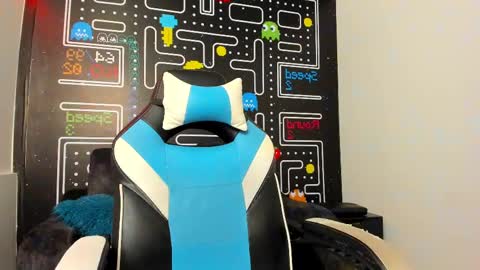 lucy_harris_ online show from March 2, 2:51 am