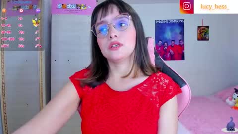 Snapshot of lucy_hess_ chatting on February 14, 6:37 pm Lucy online show from February 14, 6:37 pm