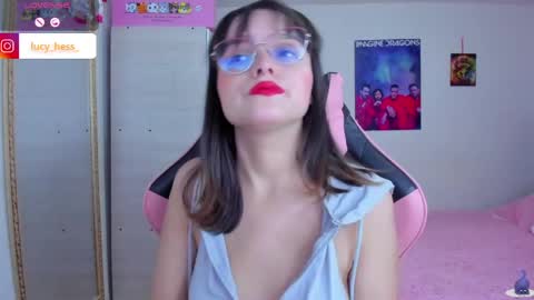 Snapshot of lucy_hess_ chatting on April 16, 9:15 pm Lucy online show from April 16, 9:15 pm