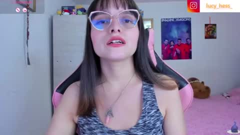 Snapshot of lucy_hess_ chatting on June 12, 11:03 pm Lucy online show from June 12, 11:03 pm