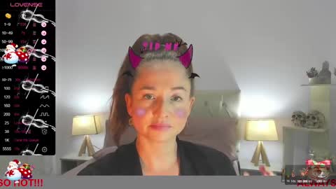 Lucia online show from December 31, 12:32 am