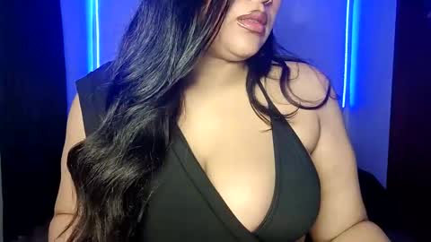 Snapshot of lucy_kanne chatting on November 10, 2:32 am Lucy online show from November 10, 2:32 am