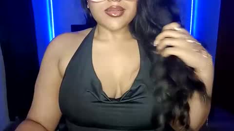 Snapshot of lucy_kanne chatting on December 1, 1:21 am Lucy online show from December 1, 1:21 am