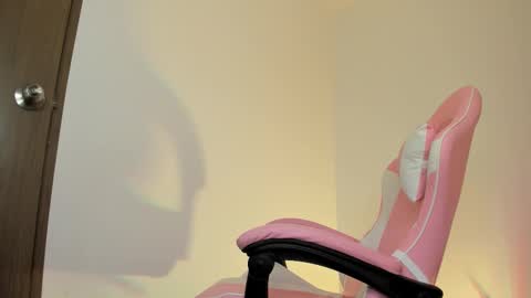 Lucy 699 online show from December 4, 6:01 am