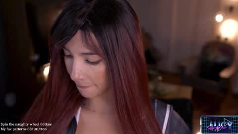 Snapshot of lucyallenx chatting on February 21, 11:33 am Lucy Alien online show from February 21, 11:33 am