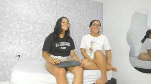 Snapshot of lucyandbella chatting on April 10, 1:38 pm lucyandbella online show from April 10, 1:38 pm