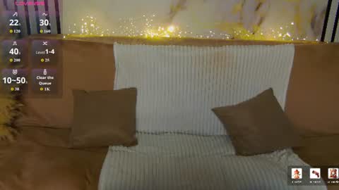 Snapshot of lucybelli chatting on June 22, 12:45 am LucyBelli online show from June 22, 12:45 am