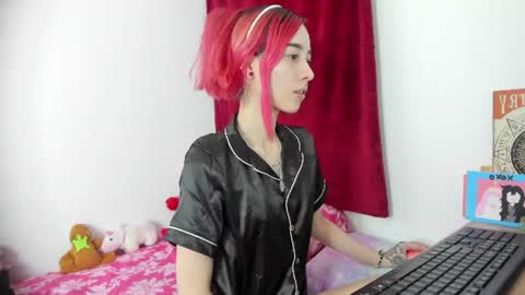 lucyblood online show from July 3, 4:08 am