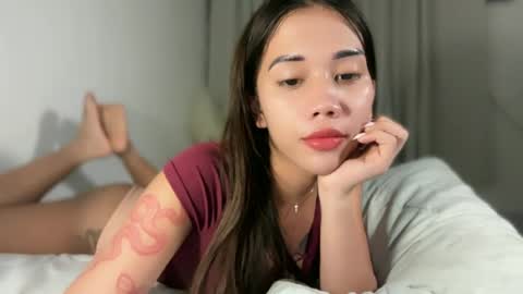 lucyforr online show from August 2, 4:33 am