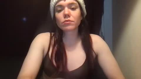 Snapshot of lucylarsonisbored chatting on January 18, 8:20 am Lucy Larson online show from January 18, 8:20 am