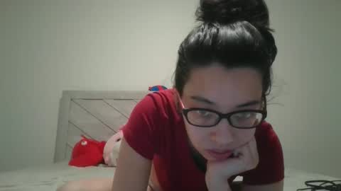 lucylitt25 online show from March 19, 2:43 pm