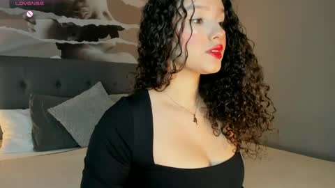 Lucy online show from June 1, 2:24 am